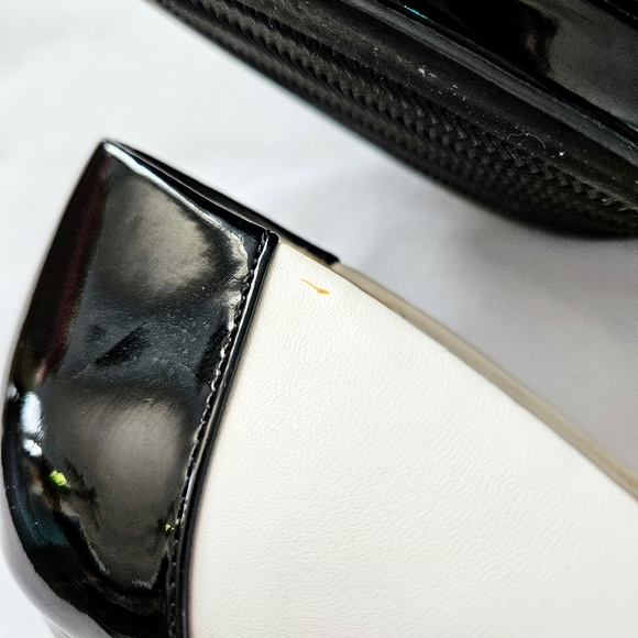 EUC Comfortview Classic B&W Vintage Oxford-style Peep Toe Pumps w/ Bow 9.5 Wide - Picture 10 of 15